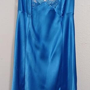 VICTORIA SECRET Nighty,,  Silk, turquoise SIZE MEDIUM